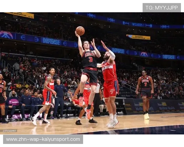 乔什·吉迪脚趾+脚踝连环伤危机暴露公牛后场短板,球队面临全面考验 乔什·吉迪脚趾+脚踝连环伤危机暴露公牛后场短板,球队面临全面考验