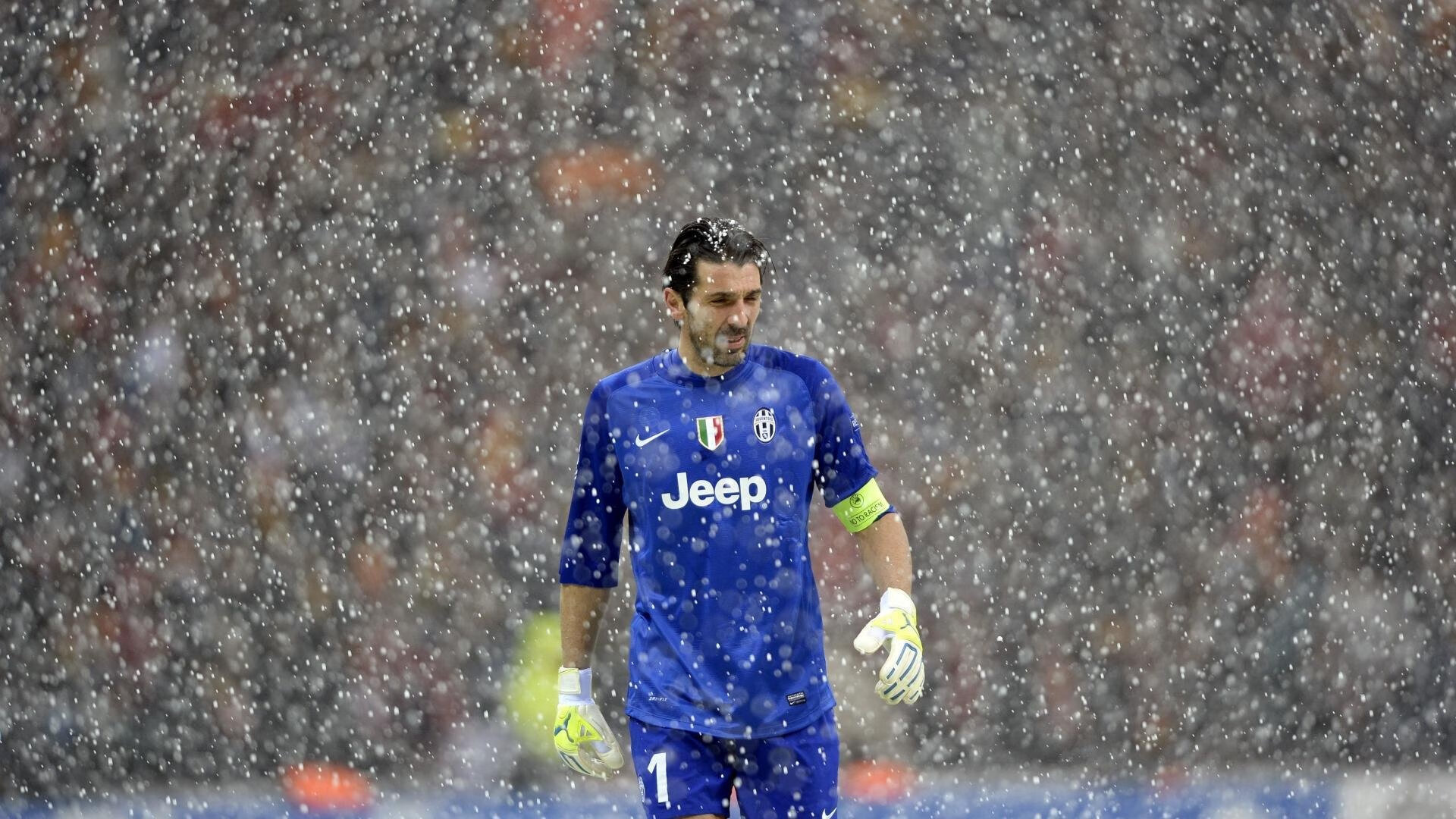 全国田径锦标赛女子100米飞人赛，黑龙江选手惊艳出场夺金，女子百米飞人冠军